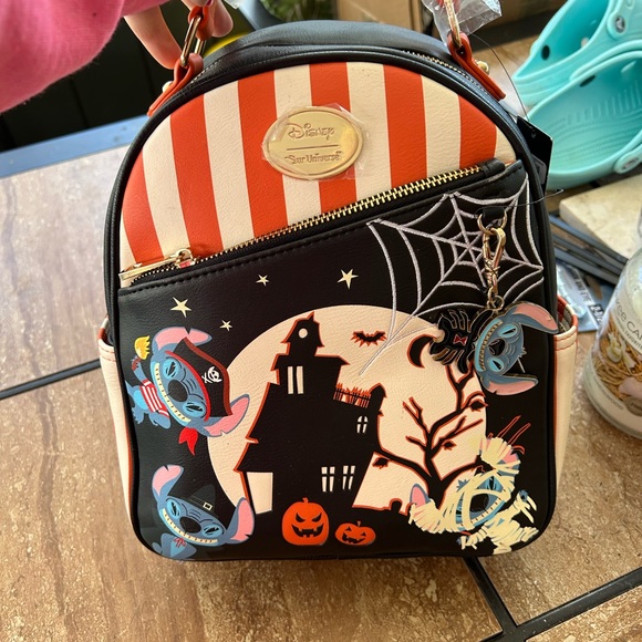 Loungefly - Picture 10 of 12